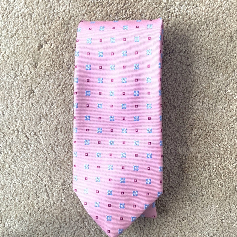 Pink Brooks Brothers necktie